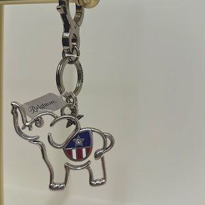 Brighton Patriot elephant key fob